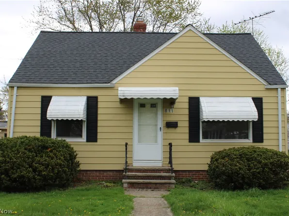 811 E 254th St, Euclid, OH 44132