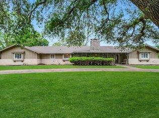 36602 Hondo Rd, Wallis, TX 77485