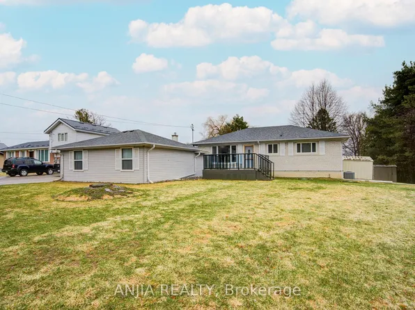 1369 Ravenshoe Rd, East Gwillimbury, ON L0G 1R0