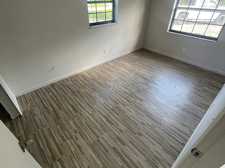 6702 Miramar Ave #D — Photo 9