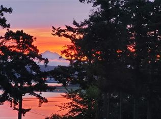 1575 Scenic Heights Rd, Oak Harbor, WA 98277