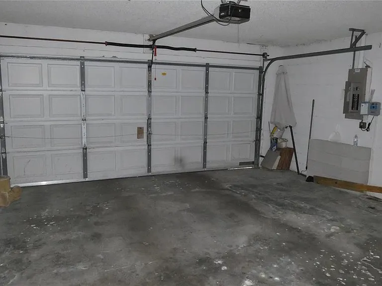 525 Moreno Cir NE — Photo 21