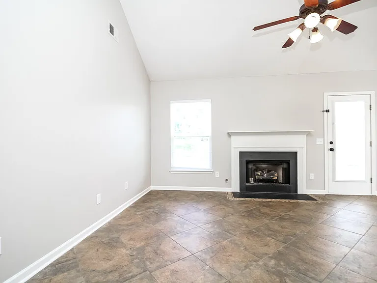 2963 Buckner Ln — Photo 5