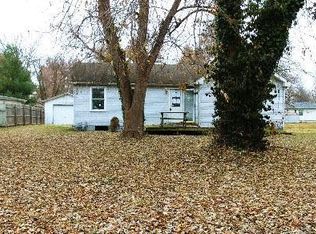 665 E Warren St, Bunker Hill, IL 62014