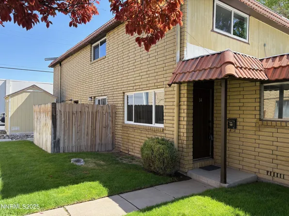 3316 Woodside Dr APT 14, Carson City, NV 89701
