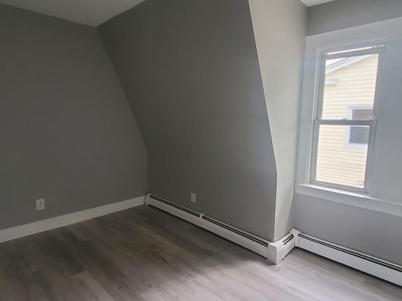 5th image of 24 Noll Pl APT 3