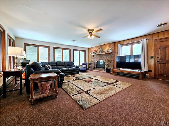 5th image of 2634 Northview Ave