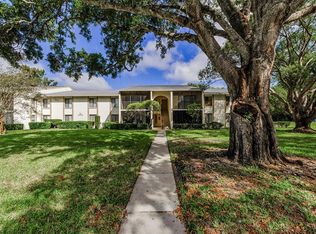 3211 Lake Pine Way E APT H1, Tarpon Springs, FL 34688