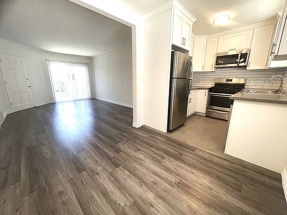 2nd image of 3565 S Sepulveda Blvd APT 12