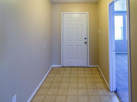 3rd image of 2617 Annalea Ln