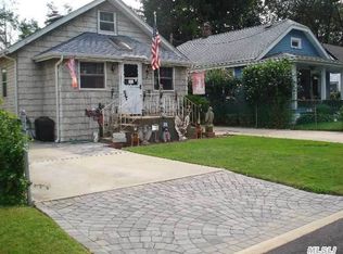 136 Beverly Rd, Babylon, NY 11702