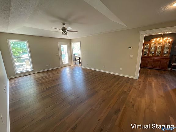 2nd image of 701 11th Ave NW