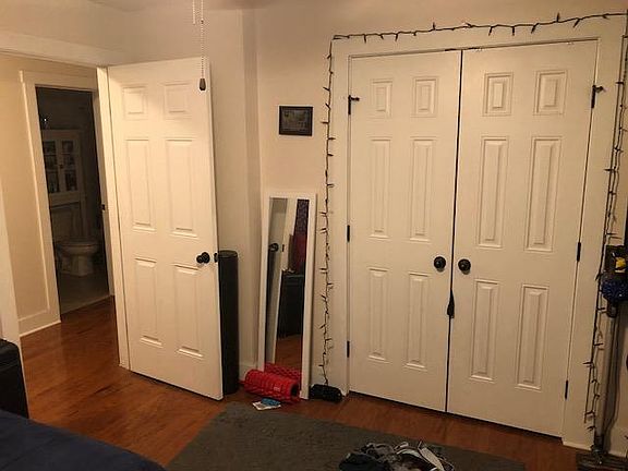 5th image of 2113 Acklen Ave APT B