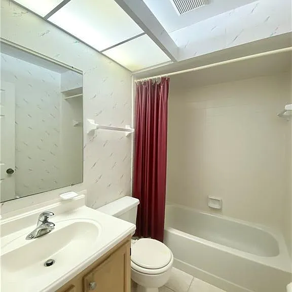 1427 SW 47th Ter #202 — Photo 25