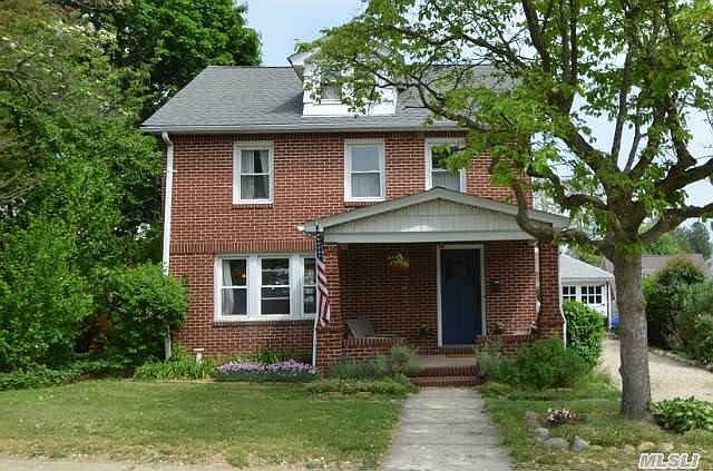 1st image of 8 School St