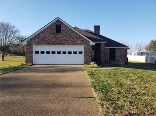 1609 Woody Rd, Dallas, TX 75253