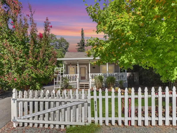 521 Whiting St, Grass Valley, CA 95945