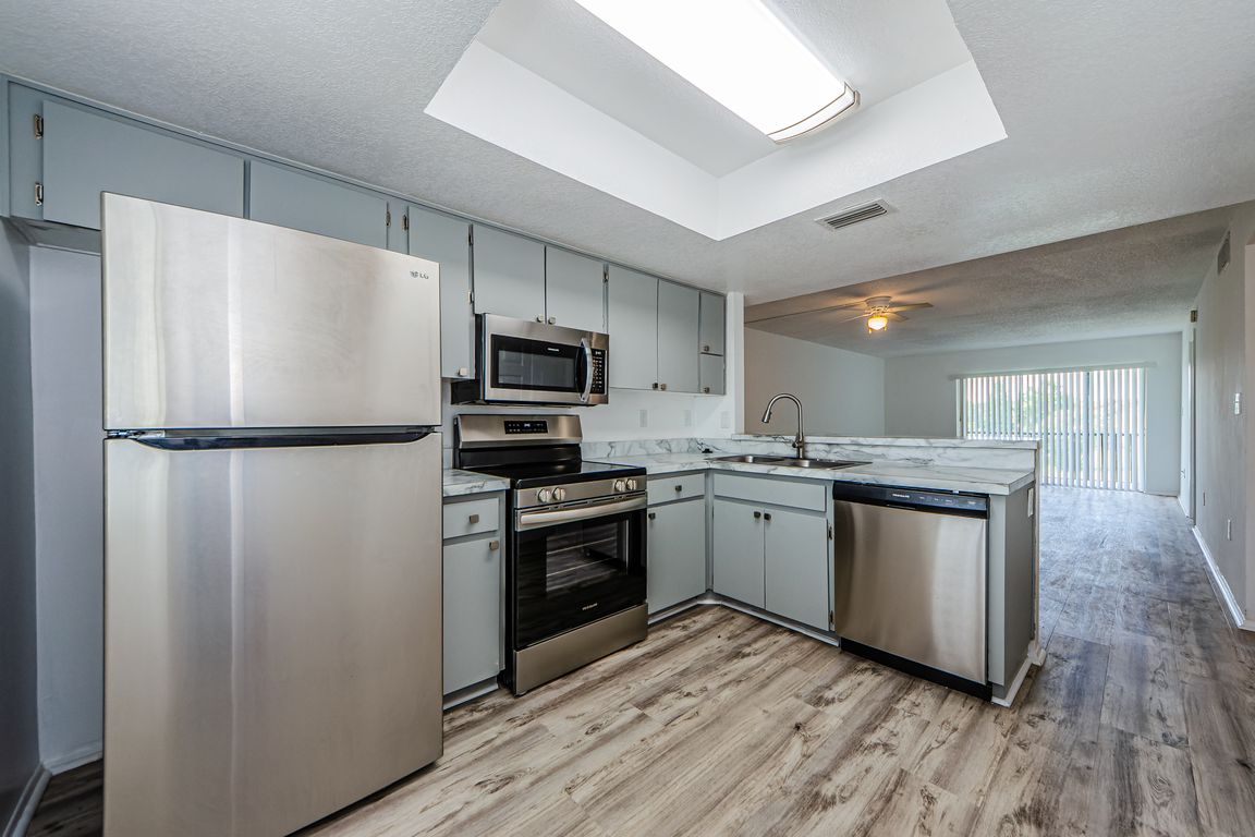 Kitchen 4-2