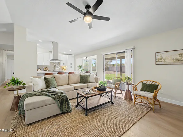3141 E CHARLESTON Avenue, Phoenix, AZ 85032