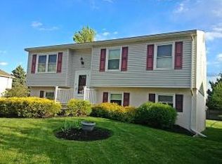 520 Glenn Ave, Mount Joy, PA 17552