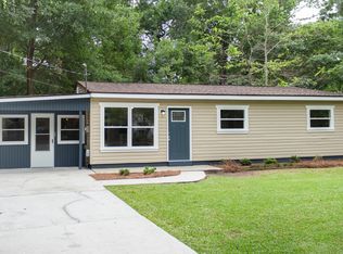 1715 W Robinhood Dr, Charleston, SC 29407