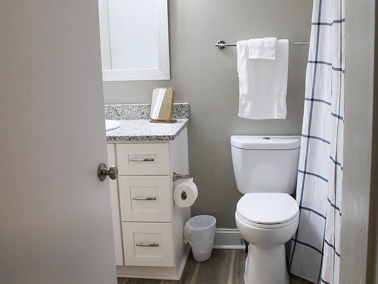 180 W Dublin Dr — Photo 50