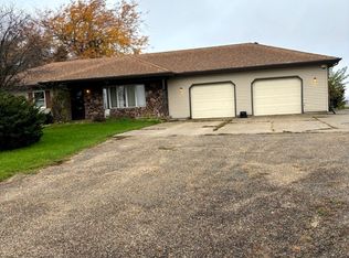 2592 Welland Rd, West Brooklyn, IL 61378