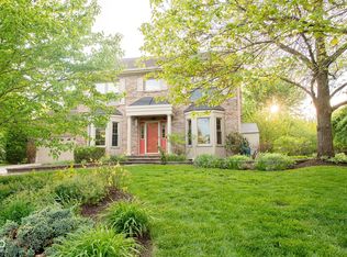 610 Danbury Dr, Zionsville, IN 46077