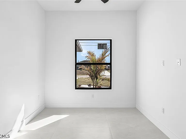 2200 NE 15th Ave — Photo 8
