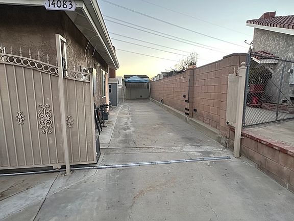 Secure gated 2 car parking