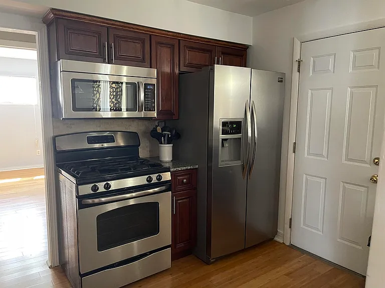 2353 Hanna Dr — Photo 4