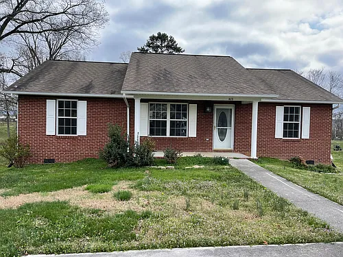 825 Quiet Oaks Way Photo 1