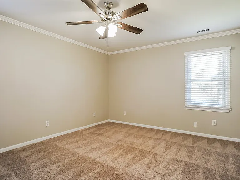 1608 Maybrook Dr — Photo 10