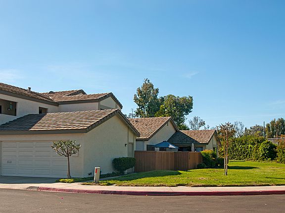 3rd image of 5248 Quemado Ct