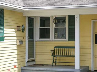 49 Cherokee Ln, North Kingstown, RI 02852