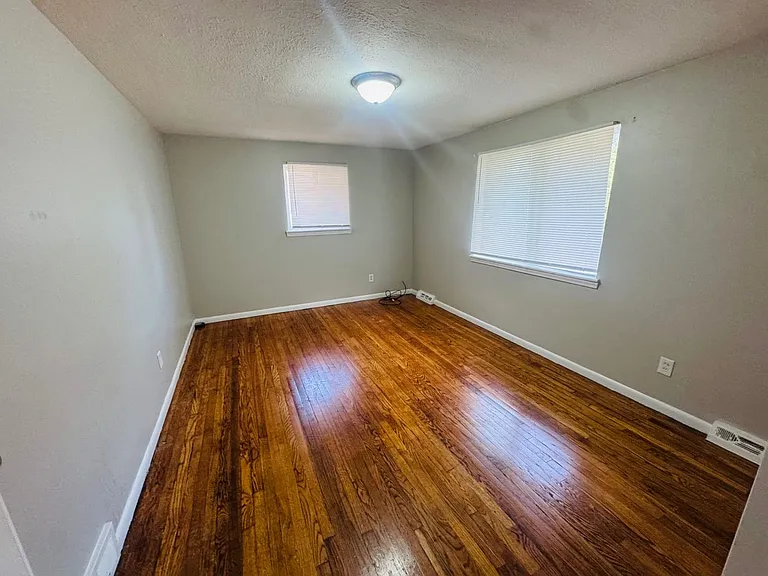 8215 Crudele Dr — Photo 11