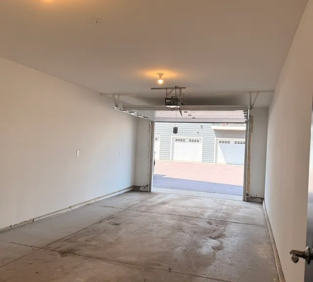 821-922 Kennedy St — Photo 33