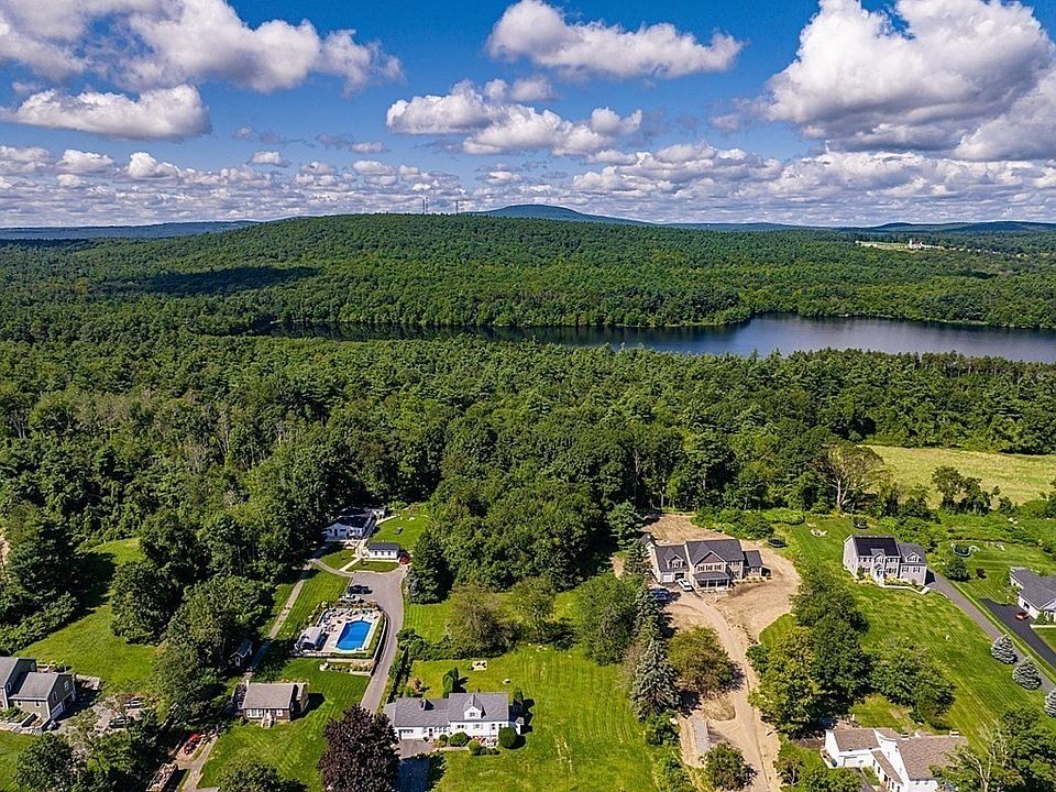 1003 Pleasant St, Leominster, MA 01453 Zillow