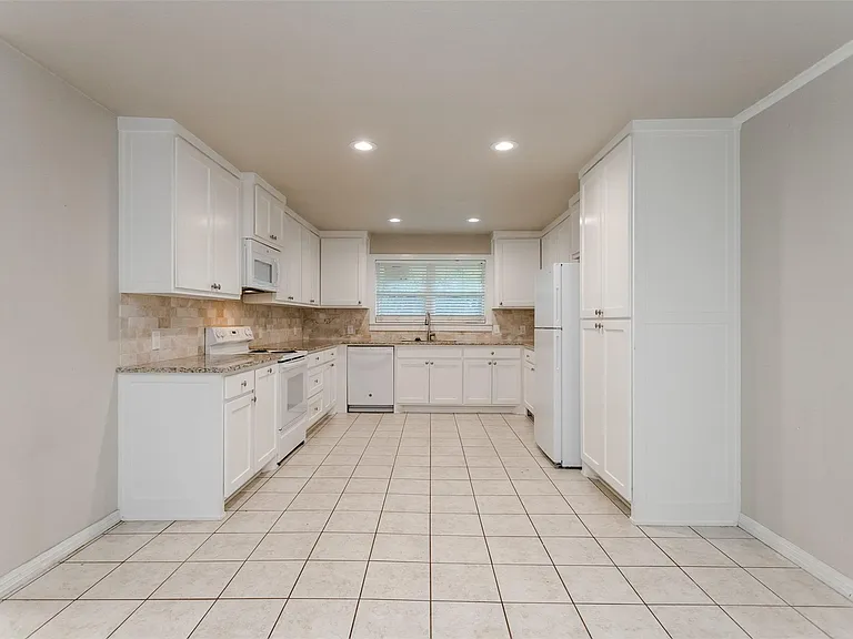 4808 Terrace Trl — Photo 4