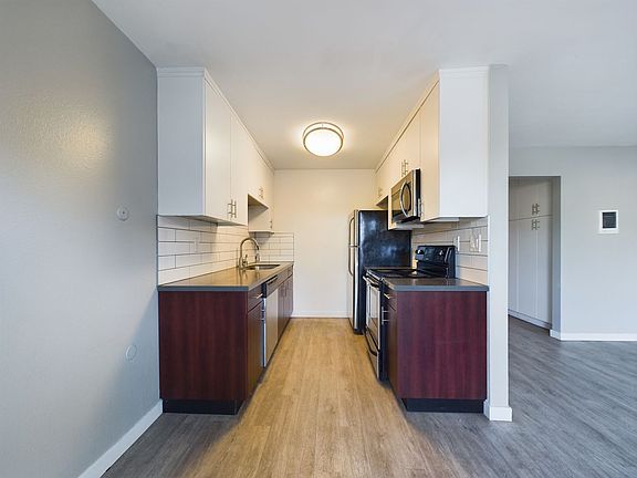 5th image of 4018 Alabama St APT 3