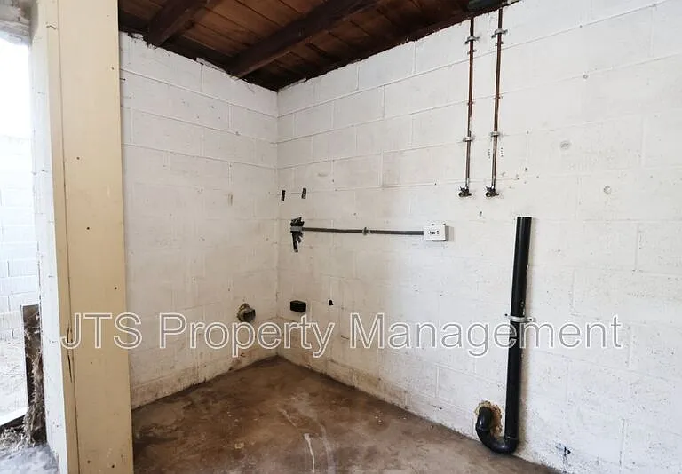 5912 21st Ave — Photo 26