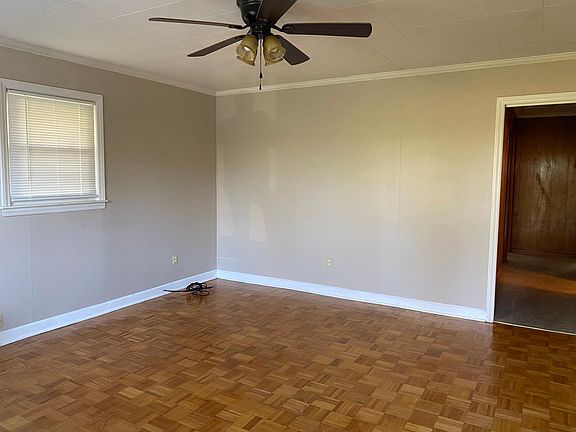 5th image of 1174 Mountain Ave