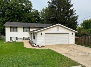 306 Hollywood Ave, Alton, IL 62002