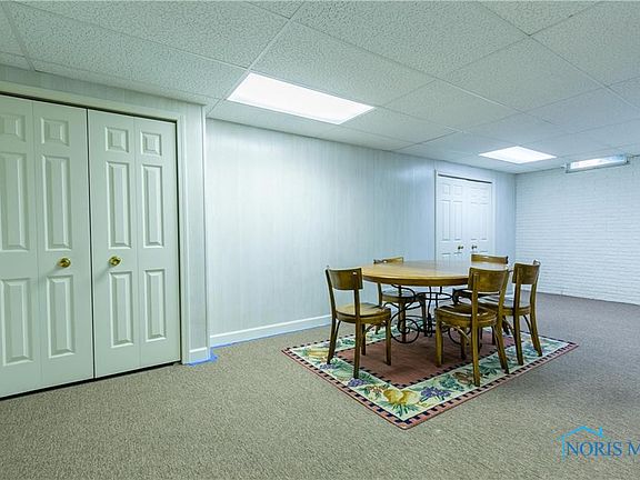 5th image of 2961 Plumbrook Dr