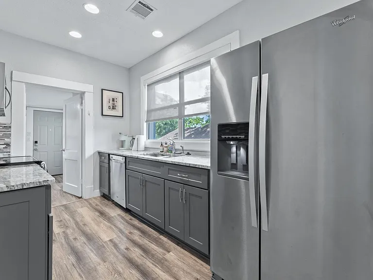 412 Drew St #4 — Photo 5