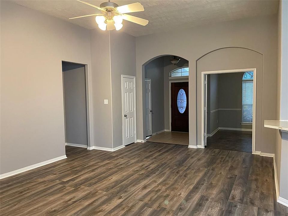 1st image of 7222 Sheffield Falls Ct