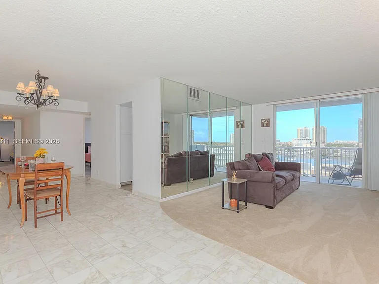 137 Golden Isles Dr #809 — Photo 2