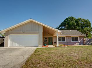 6739 Friendship Dr, Sarasota, FL 34241