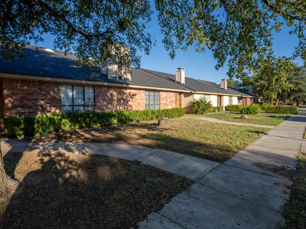 8302 Raleigh Ave, Lubbock, TX 79424