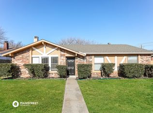 501 Grinnell Dr, Garland, TX 75043